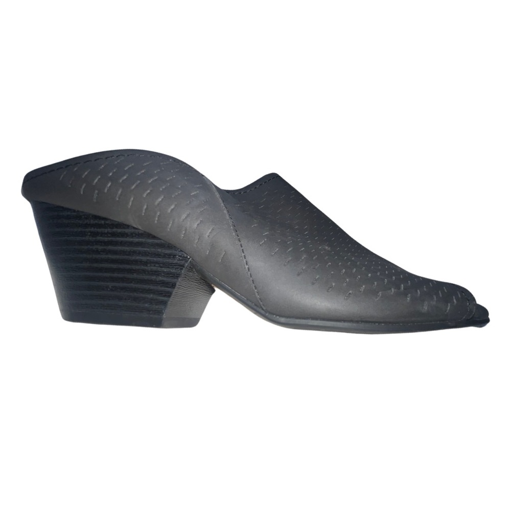 Natural Soul Gray Open Toe Heeled Slides Size 9
